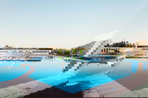 Foto 2 - Villa Cook With Pool and Terraces With sea Views
