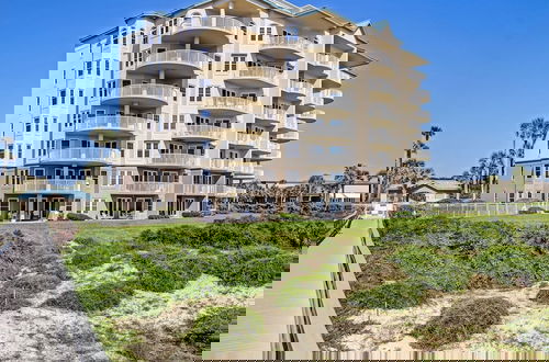 Foto 55 - Ocean Place Condo with Direct Access to the Beach by RedAwning