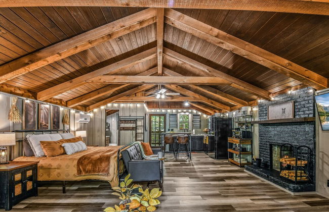 Light'n Bug Bungalow 1 Bedroom Cabin by RedAwning - Foto 23