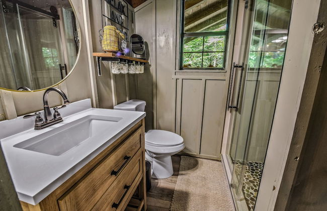 Light'n Bug Bungalow 1 Bedroom Cabin by RedAwning - Foto 11