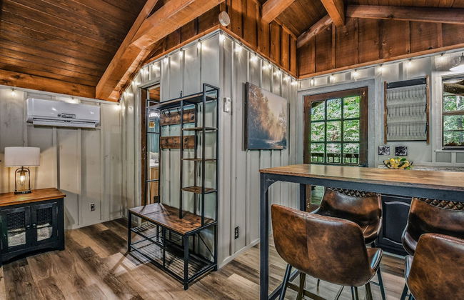 Light'n Bug Bungalow 1 Bedroom Cabin by RedAwning - Foto 26