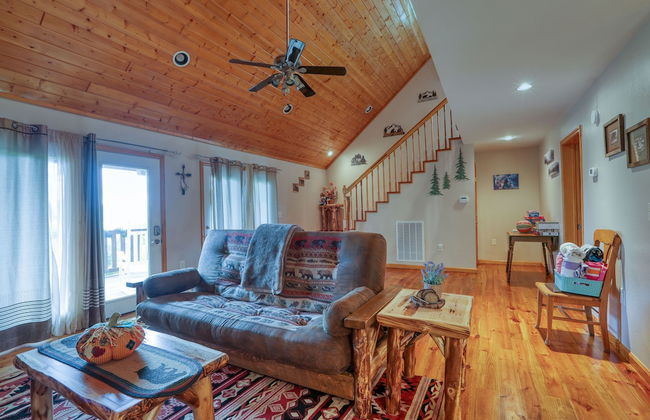 Smoky Mountain Getaway 3 Bedroom Cabin by RedAwning - Foto 10