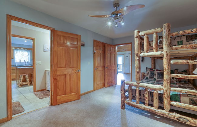 Smoky Mountain Getaway 3 Bedroom Cabin by RedAwning - Foto 6