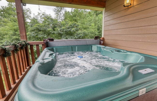 Smoky Mountain Getaway 3 Bedroom Cabin by RedAwning - Foto 14