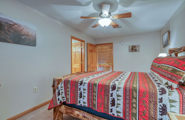 Smoky Mountain Getaway 3 Bedroom Cabin by RedAwning - Foto 4