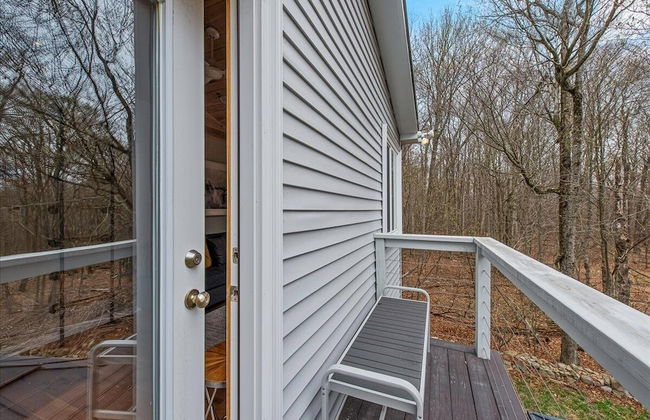 Pocono Scandinavian Cottage 2 Bedroom Cottage by RedAwning - Photo 53