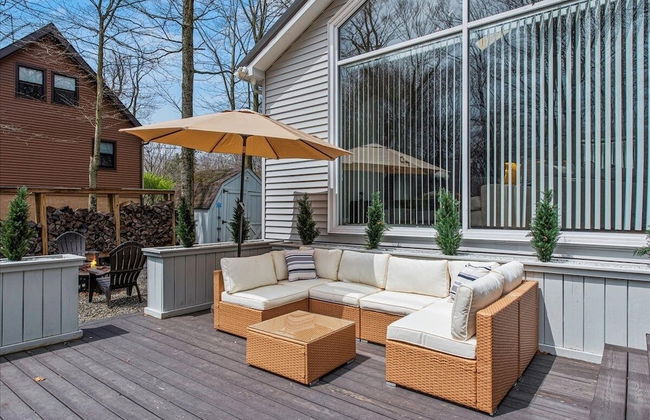Pocono Scandinavian Cottage 2 Bedroom Cottage by RedAwning - Photo 56