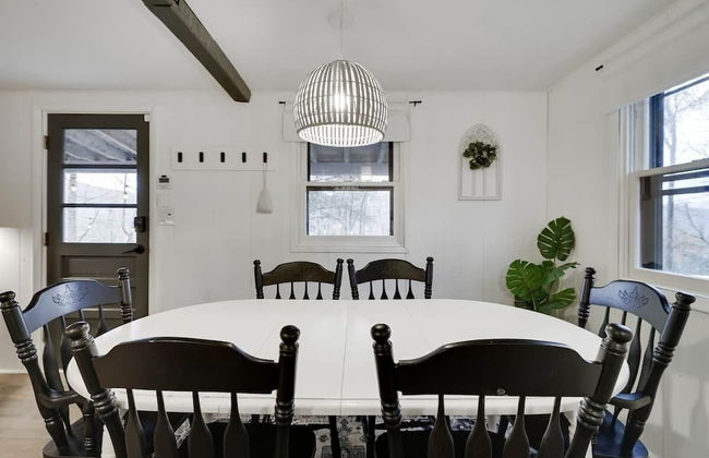 Little Gray Cabin 2 Bedroom Home by RedAwning - Foto 30