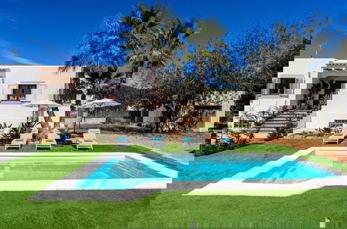 Foto 24 - Attractive Villa With Private Pool