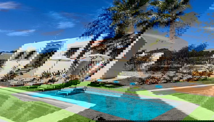 Foto 1 - Attractive Villa With Private Pool