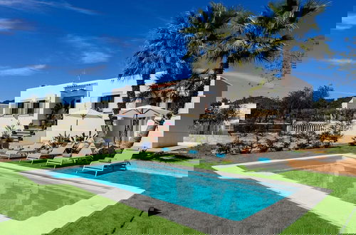 Foto 1 - Attractive Villa With Private Pool