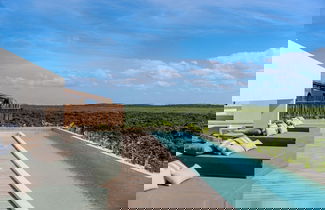 Foto 1 - Luxury Jungle Condos by Casago