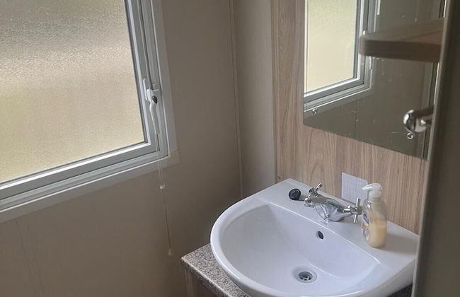 Towyn - 3 Bed Caravan - Pet Friendly - Foto 7