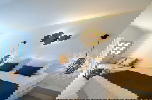 Foto 9 - SunSea Living Suites
