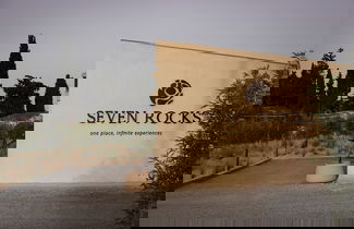 Photo 3 - Seven Rocks Suites
