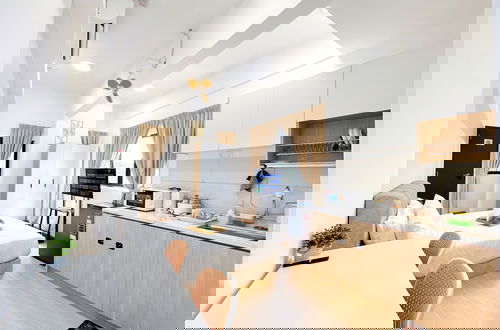 Photo 45 - Edusentral by Manhattan Group