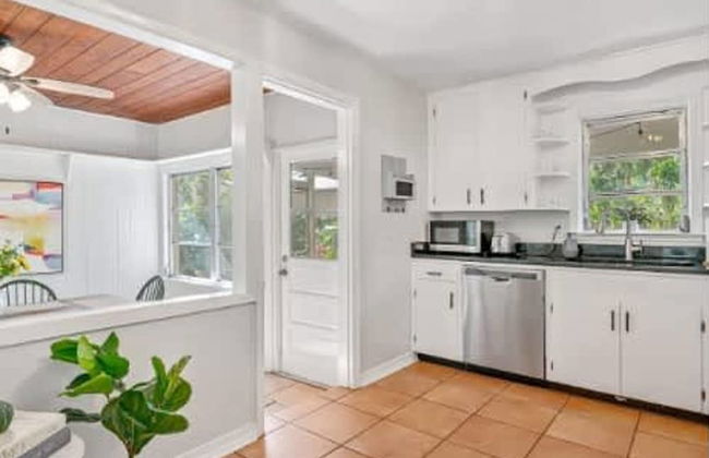 Chic Downtown Sarasota Cottage Retreat - Foto 14