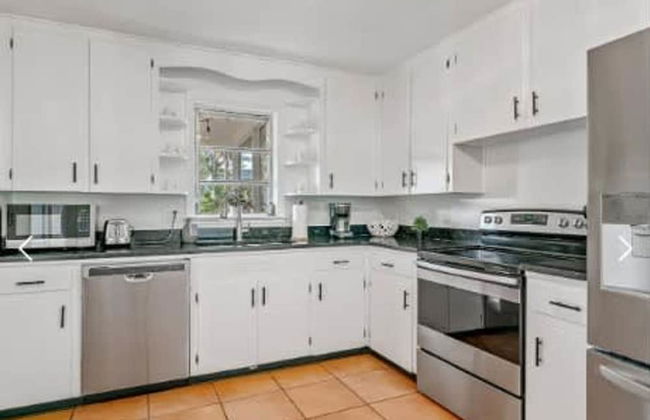 Chic Downtown Sarasota Cottage Retreat - Foto 3