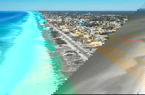 Foto 35 - Newly Built, Walk to Dune Allen Beach, Pool 30A Ocean Pearl by Avantstay