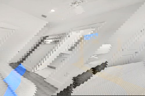 Foto 34 - Newly Built, Walk to Dune Allen Beach, Pool 30A Ocean Pearl by Avantstay
