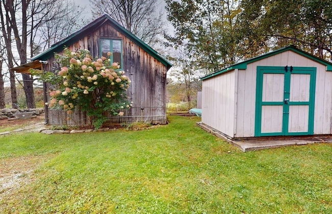 Pond View Cabin Brought to you by GetAway Vacations - Foto 23