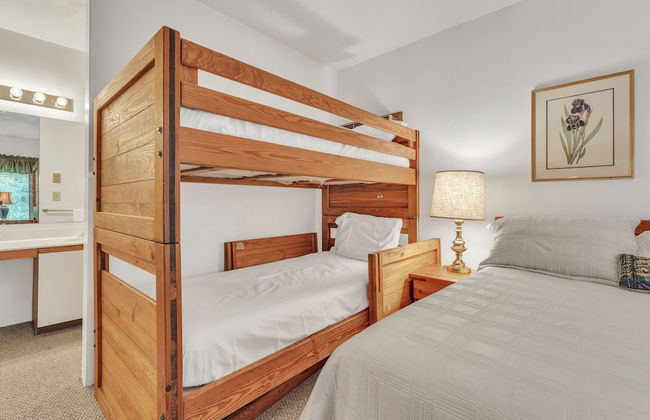 7 Springs Ski & Mountain Adventure Condo 2 Bedroom Condo by RedAwning - Foto 10