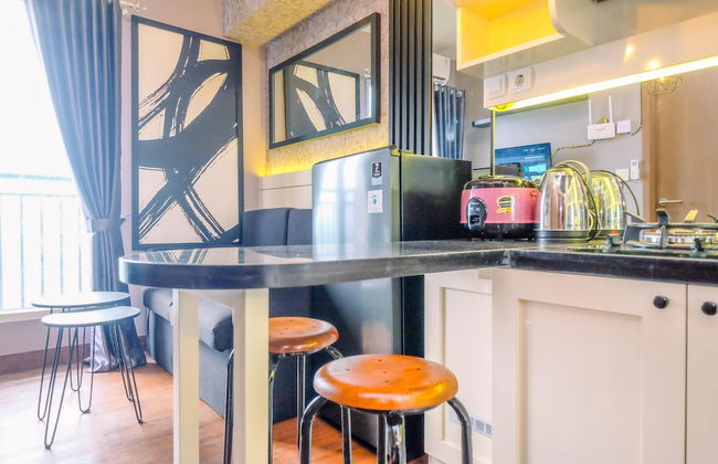 Modern Look 2BR at 28th Floor Podomoro Golf View Apartment - Foto 10