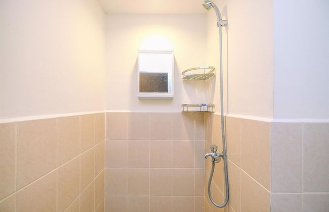 Modern Look 2BR at 28th Floor Podomoro Golf View Apartment - Foto 18
