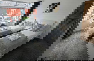 Photo 3 - Simonside Apartment - 3 Bedrooms