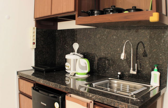 Nice and Comfort 1BR with Extra Room at Podomoro Golf View Apartment - Foto 8