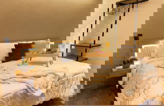 Foto 3 - Rosa Negra's Cozy Stadio Suite With Jacuzzi
