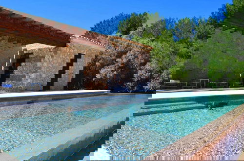 Foto 12 - Attractive Holiday Home With Pool