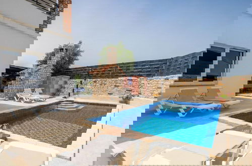 Foto 24 - Comfortable House With Private Swimming Pool