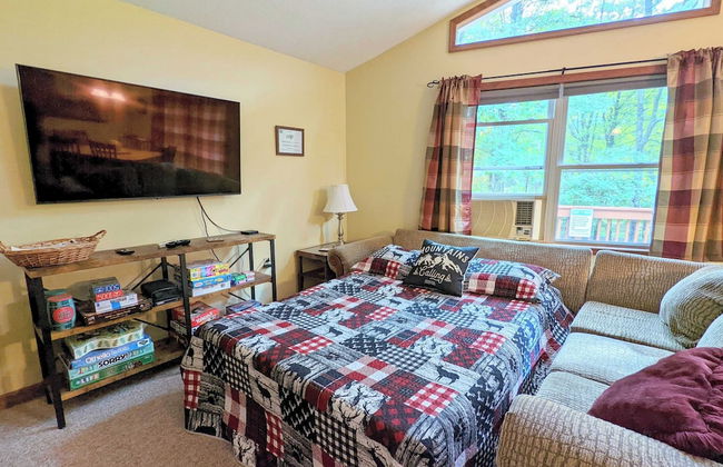 The Bear Foot Lodge by Avantstay Game Room, Deck, Beach/lake Access - Foto 7