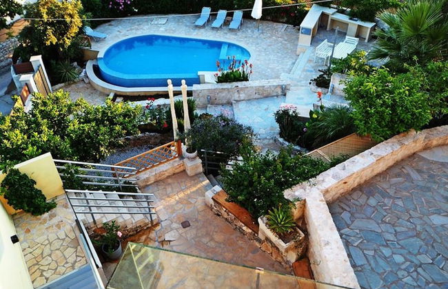 2 Apartments Sharing Garden and Pool - Foto 10