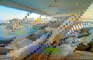 Foto 1 - Blue Marlin & Dolphin Buyout Marina-front Escape for 10 Guests Walkable Access to Port A