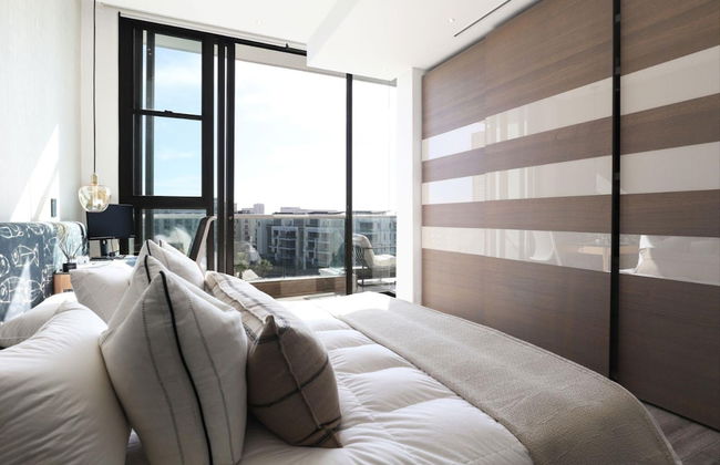 Precinct Corner Two Bedroom Waterfront Apartment - 511 - Foto 1