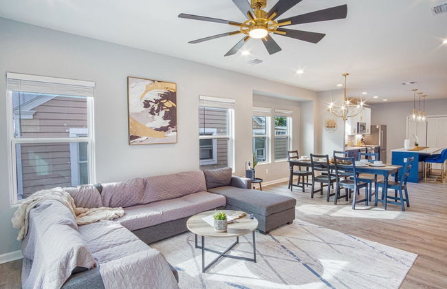 Lovely Charming 4BR 2 5BA Near Downtown s Prime - Photo 4