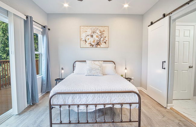 Lovely Charming 4BR 2 5BA Near Downtown s Prime - Photo 19