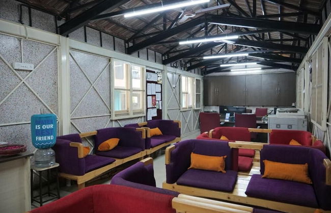 Guesture Stays Dwellington - Photo 1