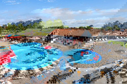 Photo 10 - 6 Person Holiday Park Home in Asperup