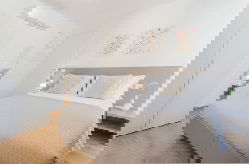 Foto 2 - Pozzo Vertical Apartment With Garden and Parking