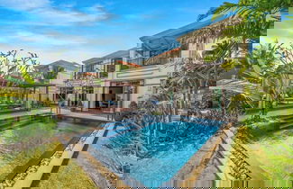 Foto 1 - Luxe 3BR Villa: Private Pool & Resort Perks!