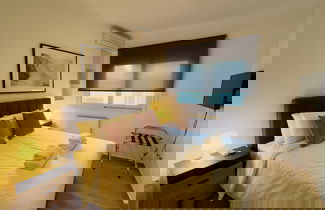 Foto 3 - Minimalist 2Bedroom Apartment with Balcony in the heart of Athens