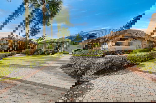 Foto 8 - Grand 6BR Plantation Estate w/ Tennis & Pool