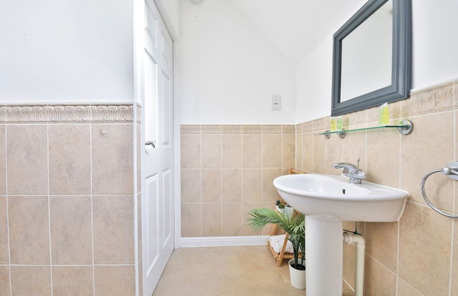 2 Bed House Near Beach with Free Parking - Foto 30