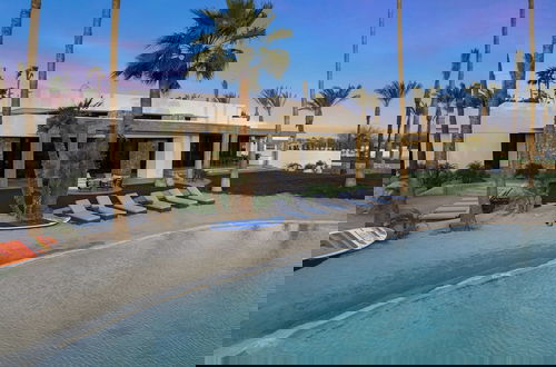 Foto 5 - The Bravo Beach Club Tennis, Beach, Basketball, Golf Ultra-luxe Compound