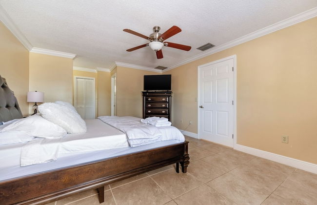Renovated 3BR Dog Friendly Pond View W/D - Foto 24