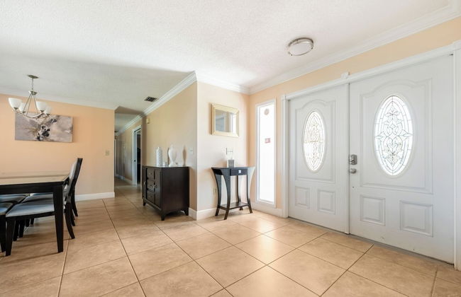 Renovated 3BR Dog Friendly Pond View W/D - Foto 7