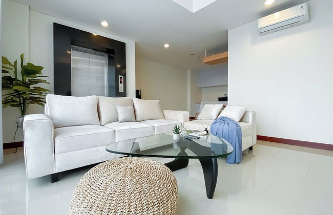 Spacious 2Br Apartment With Private Lift At The Kencana Residence - Photo 9